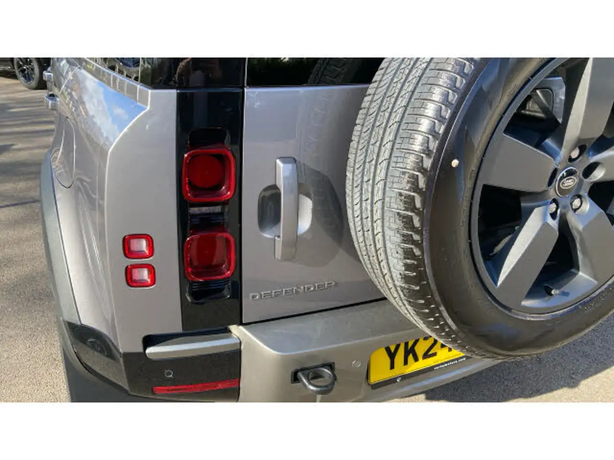 2024-land-rover-110-defender-20-p400e-x-dynamic-hse-big-18