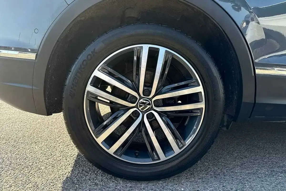 2021-volkswagen-tiguan-15-tsi-elegance-big-25