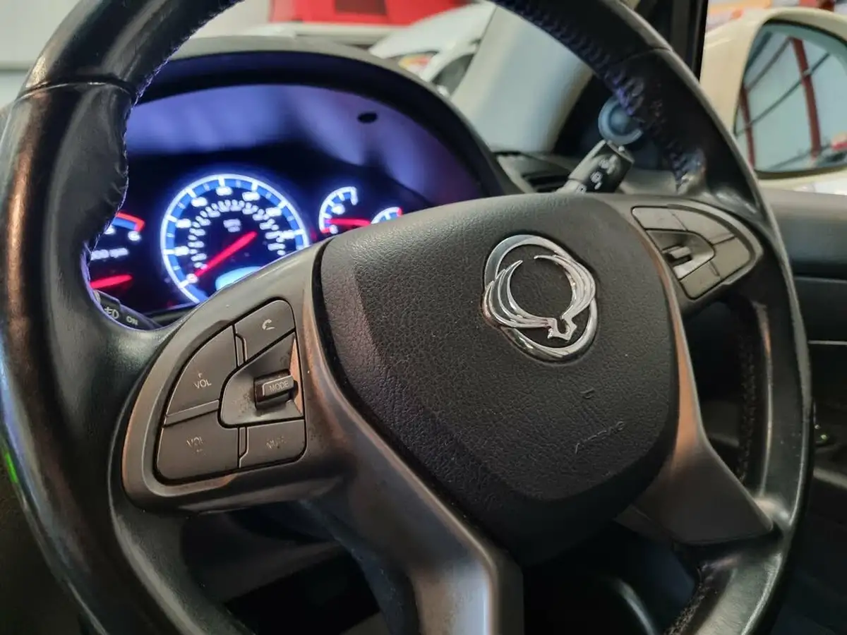 2016-kgm-ssangyong-rexton-w-22td-se-big-8