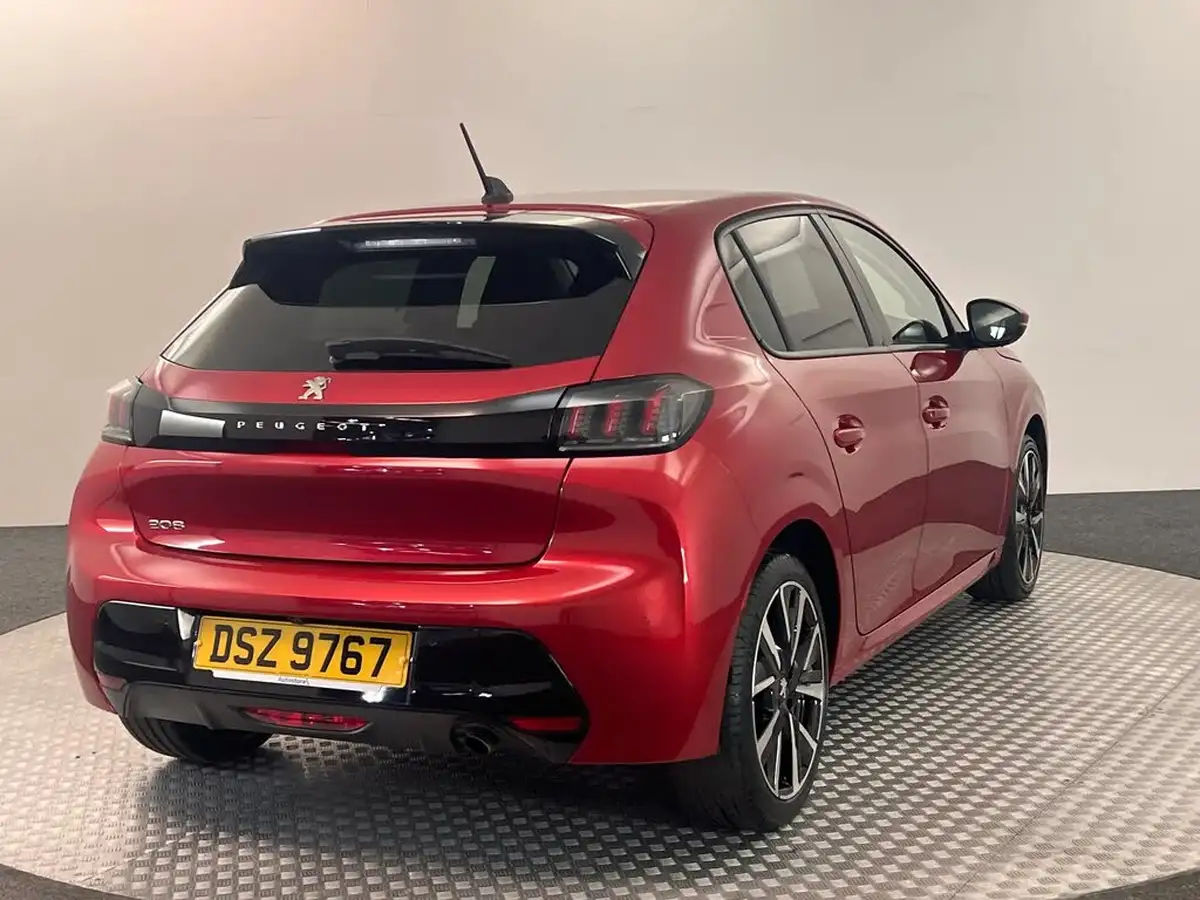 2020-peugeot-208-12-puretech-allure-100bhp-big-6