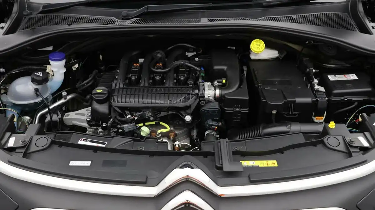 2023-citroen-c3-12-puretech-c-series-edition-83ps-ss-big-18