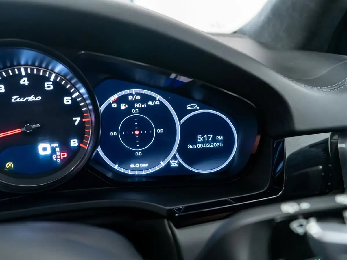 2018-porsche-cayenne-40-v8-turbo-big-30