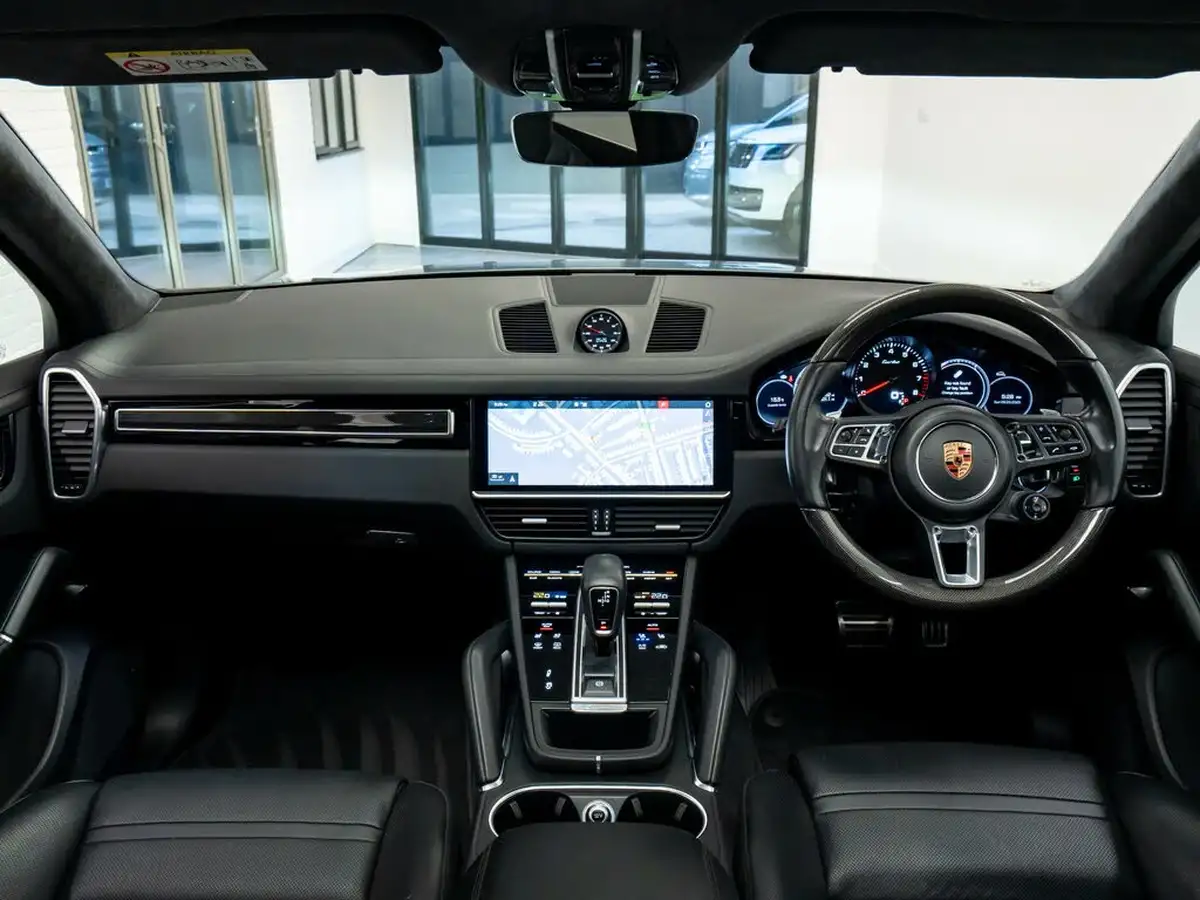 2018-porsche-cayenne-40-v8-turbo-big-6