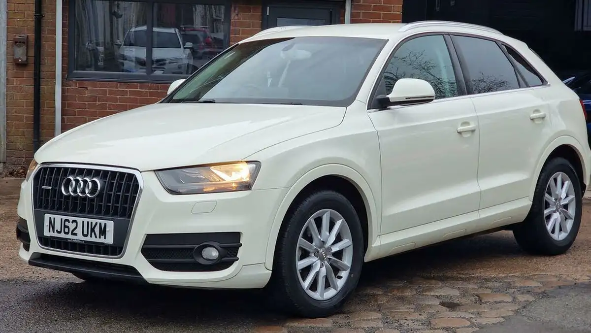 2012-audi-q3-20td-se-quattro-177ps-s-tronic-big-2