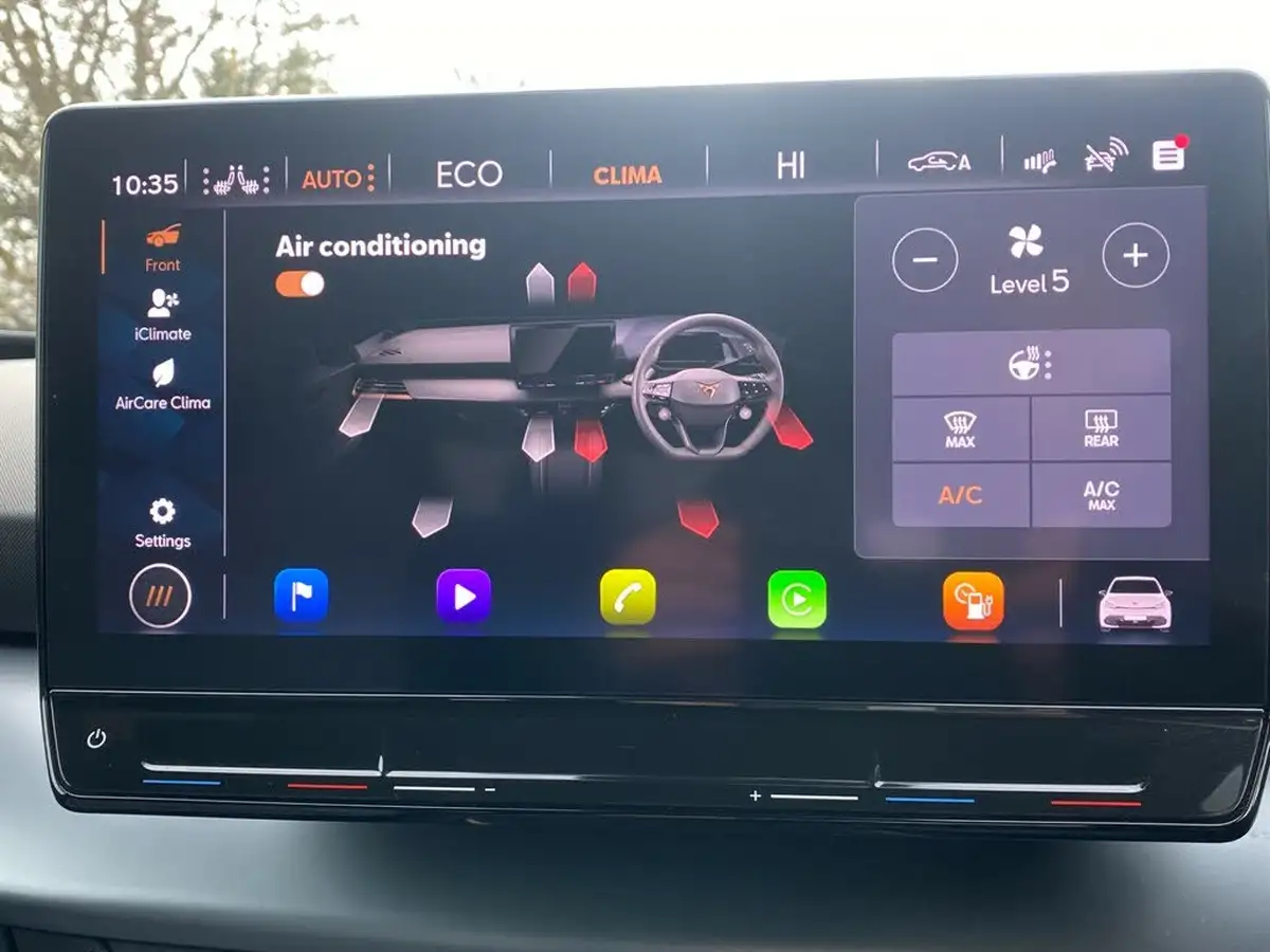 2022-cupra-born-e-v3-204ps-58kwh-big-12