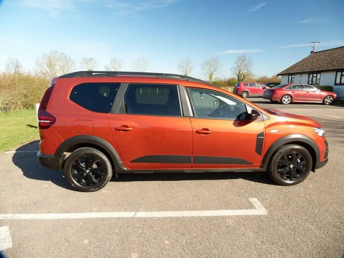 2022-dacia-jogger-10-tce-extreme-se-big-22