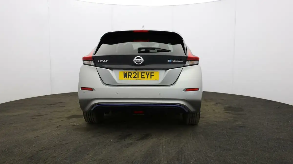 2021-nissan-leaf-e-e-n-connecta-big-5