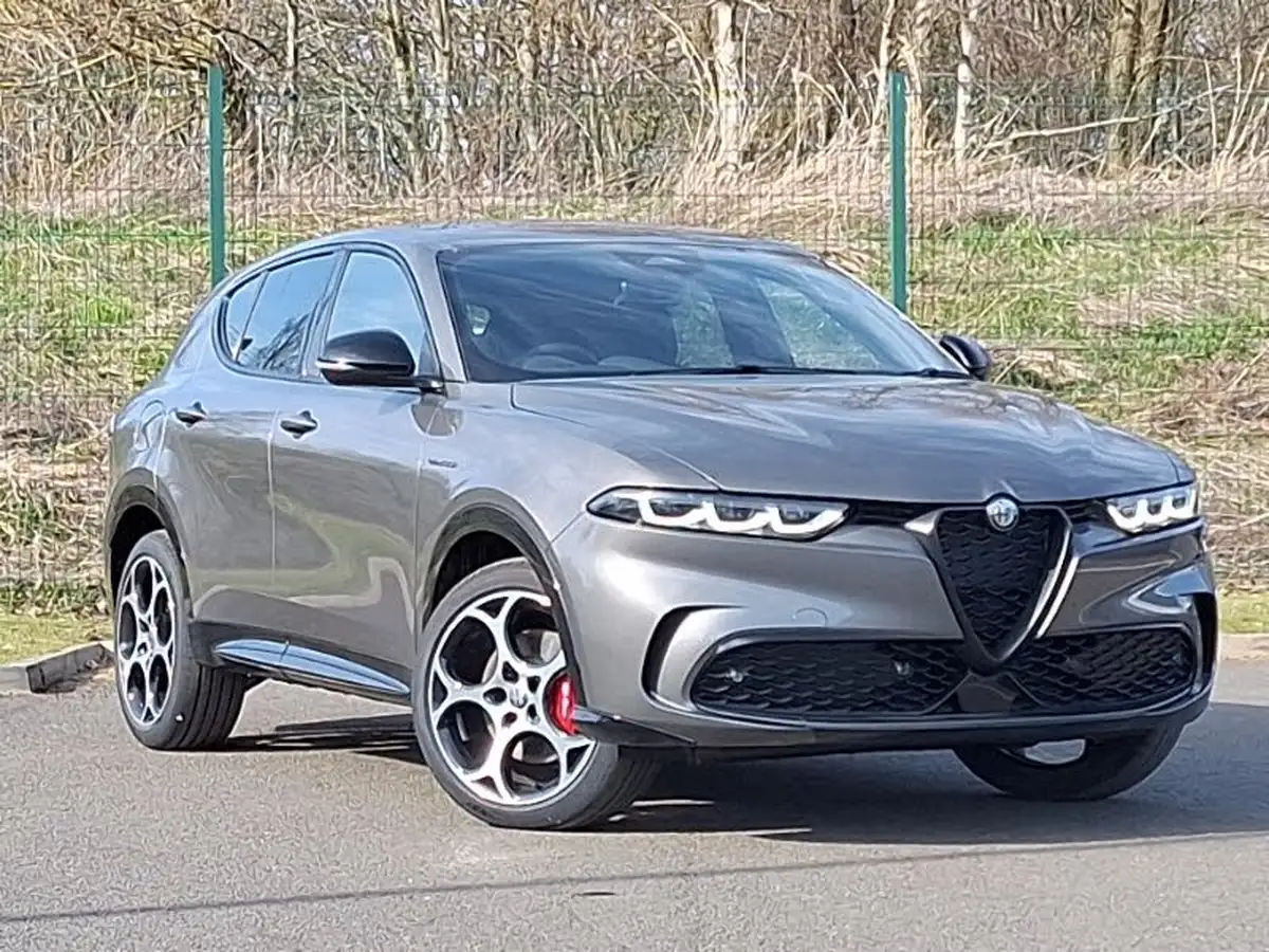 2025-alfa-romeo-tonale-15-sprint-big-0