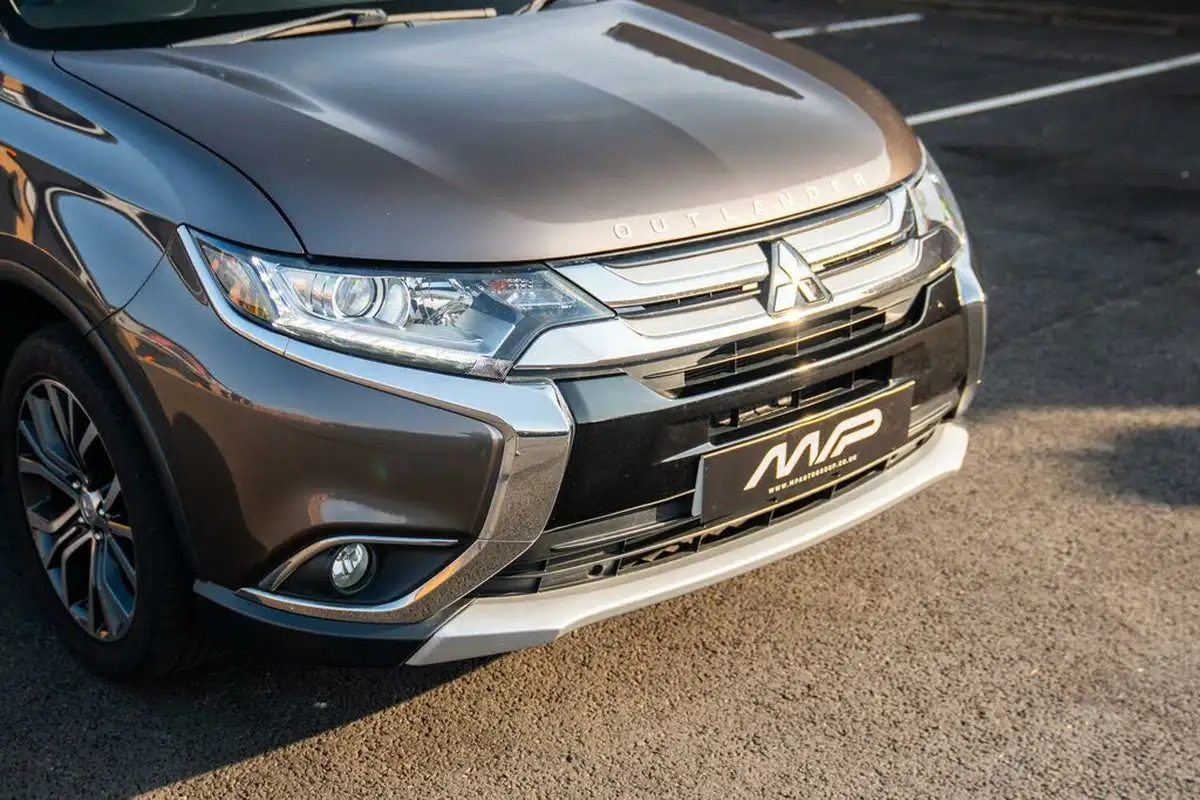 2016-mitsubishi-outlander-22di-d-gx3-7st-auto-big-29