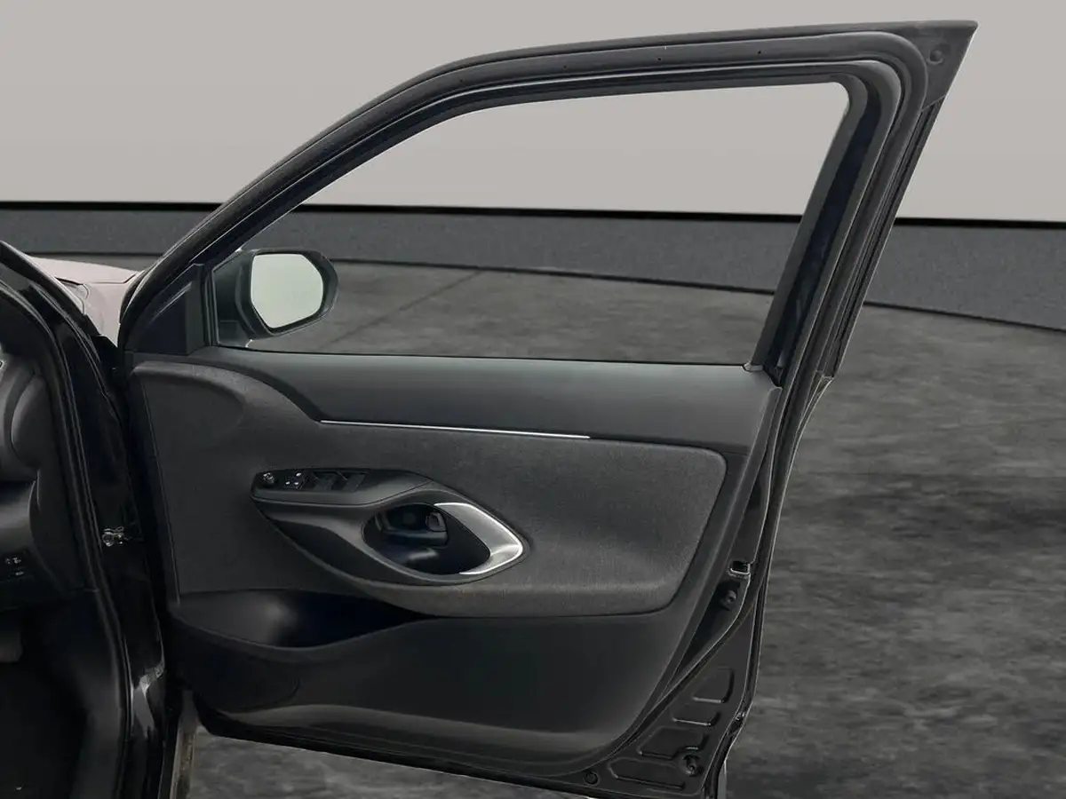 2022-toyota-yaris-15-vvt-i-design-panoramic-roof-big-15