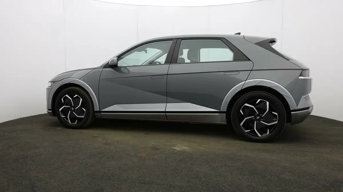 2023-hyundai-ioniq-5-e-premium-228ps-77kwh-rwd-big-45