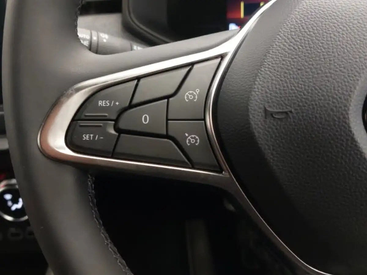 2024-renault-clio-16-techno-big-16