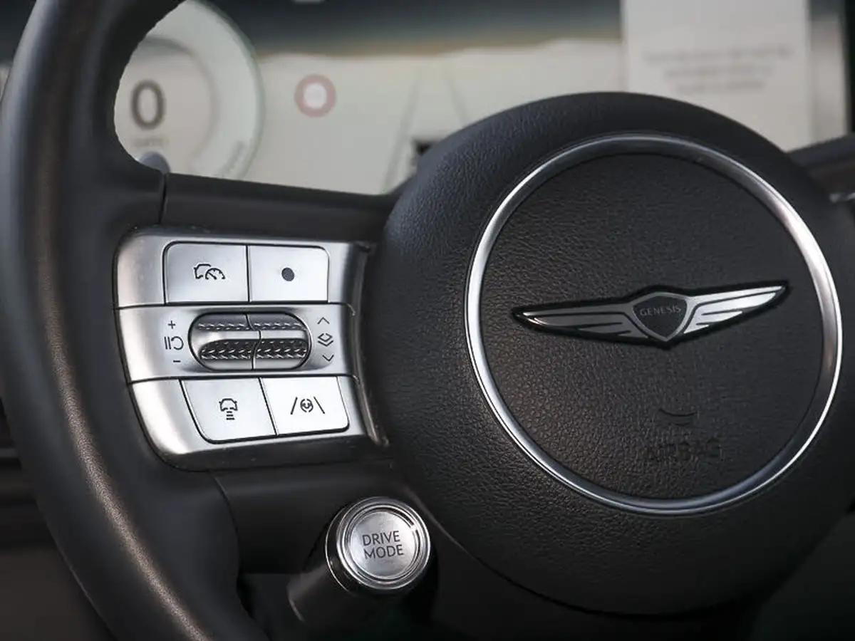 2023-genesis-gv60-e-premium-229ps-big-15