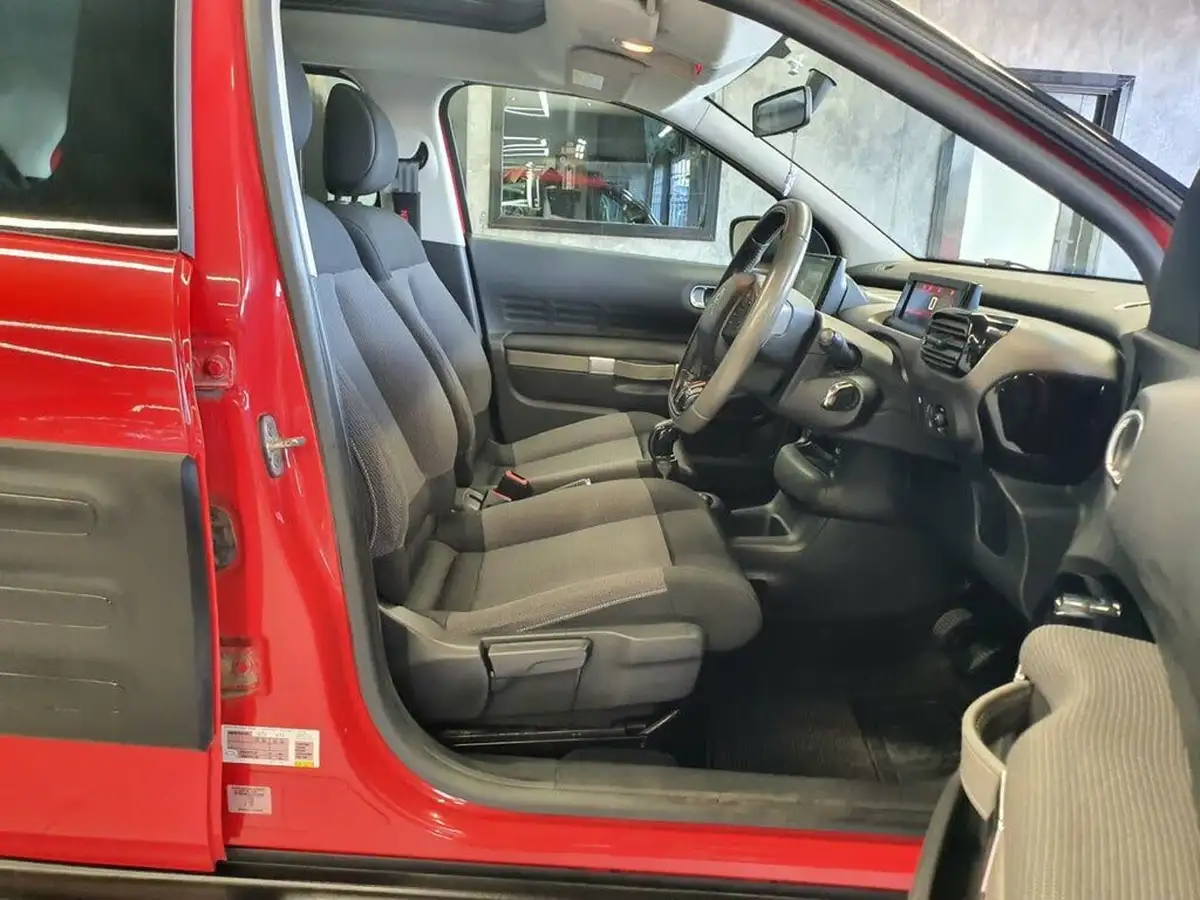 2016-citroen-c4-cactus-12-puretech-feel-110ps-ss-big-21