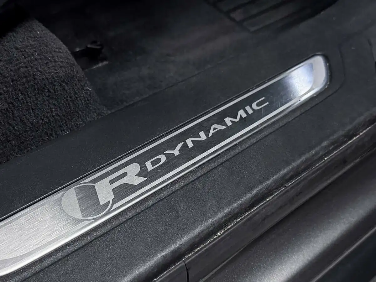2022-land-rover-range-rover-velar-20-p250-r-dynamic-se-249ps-big-23