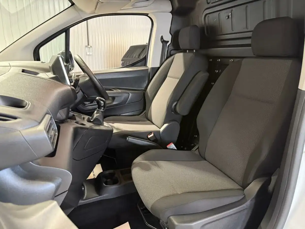 2020-vauxhall-combo-15cdti-sportive-2300-100pseu6dt-l1h1-panel-big-4
