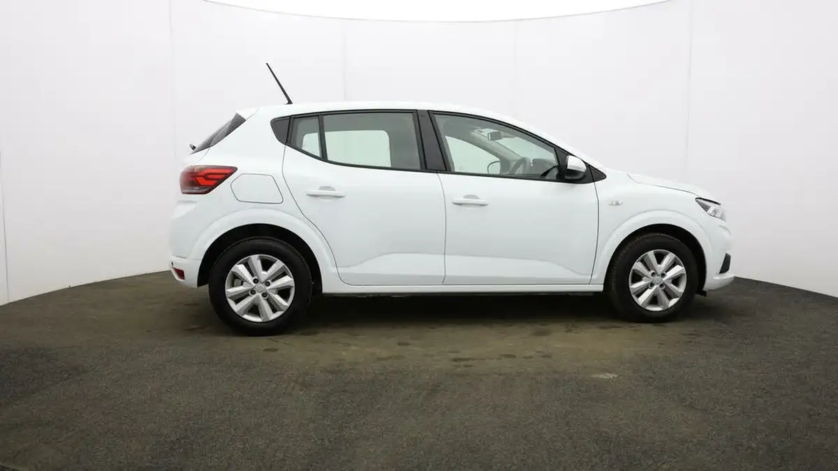 2023-dacia-sandero-10-tce-expression-90bhp-big-44