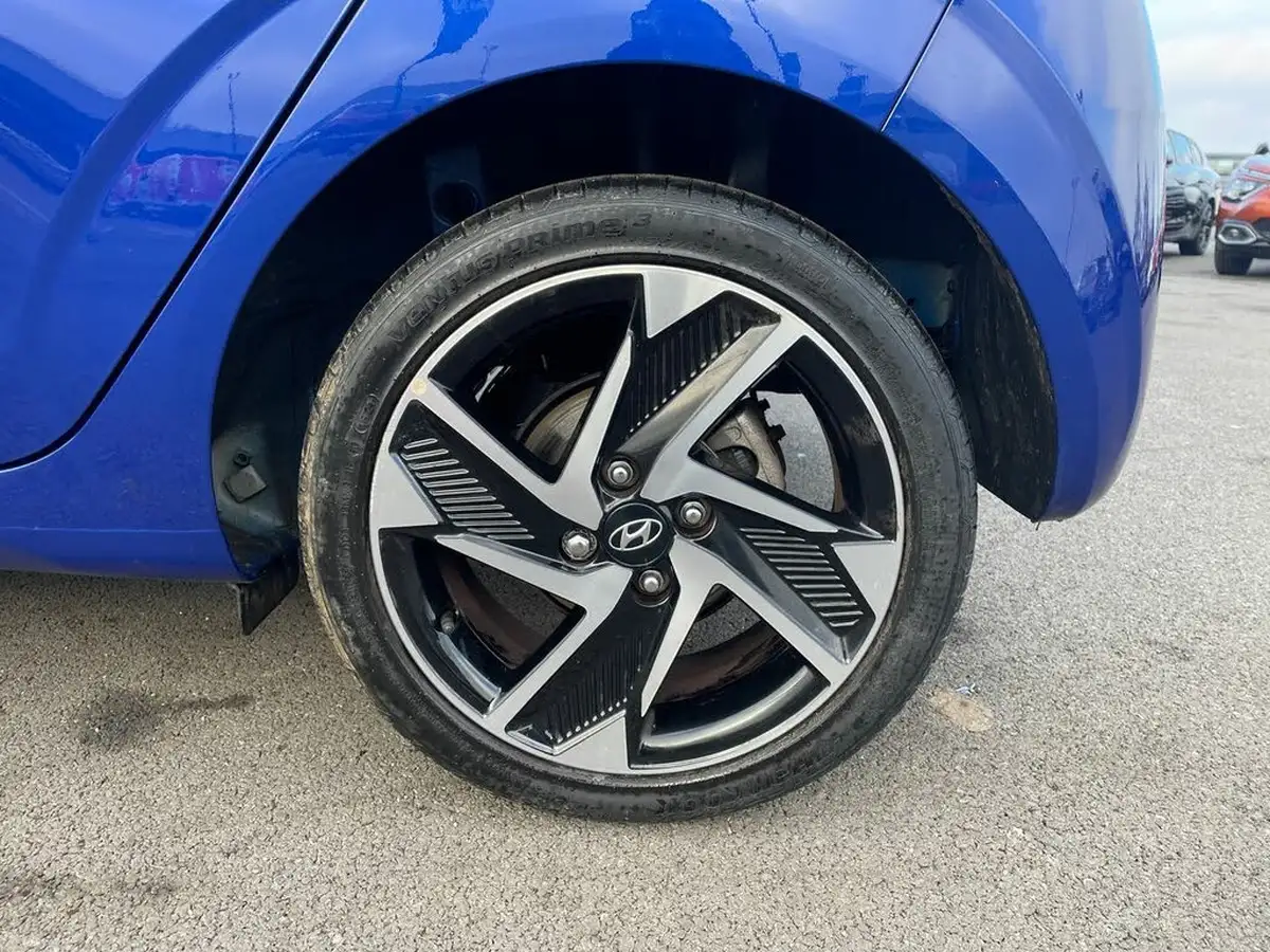 2021-hyundai-i10-10-premium-auto-big-17