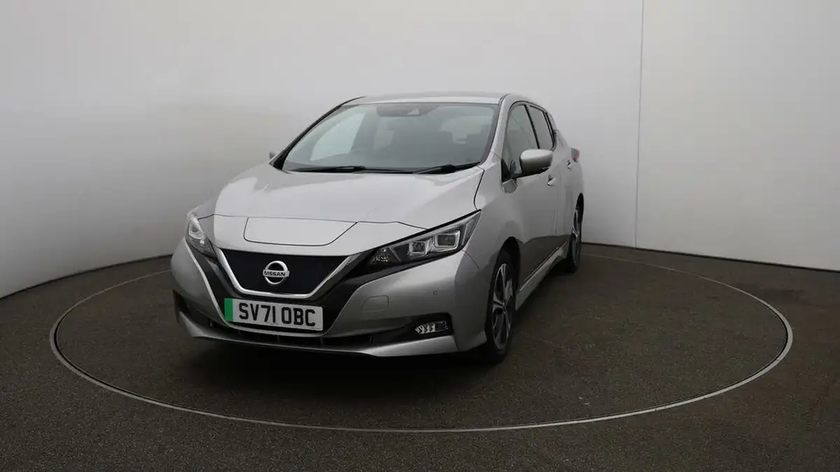 2021-nissan-leaf-e-tekna-big-31