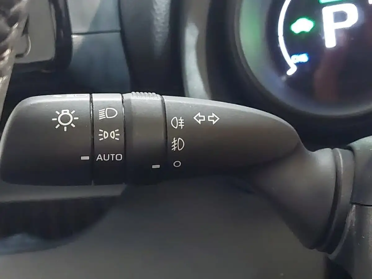 2022-toyota-yaris-15-vvt-i-design-big-14