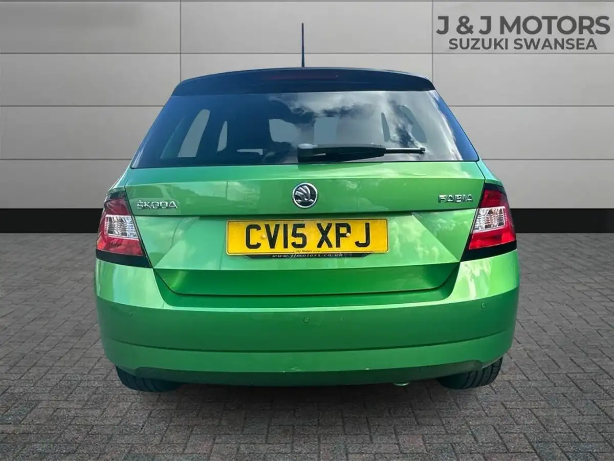 2015-skoda-fabia-12-tsi-se-l-109ps-hatchback-big-5