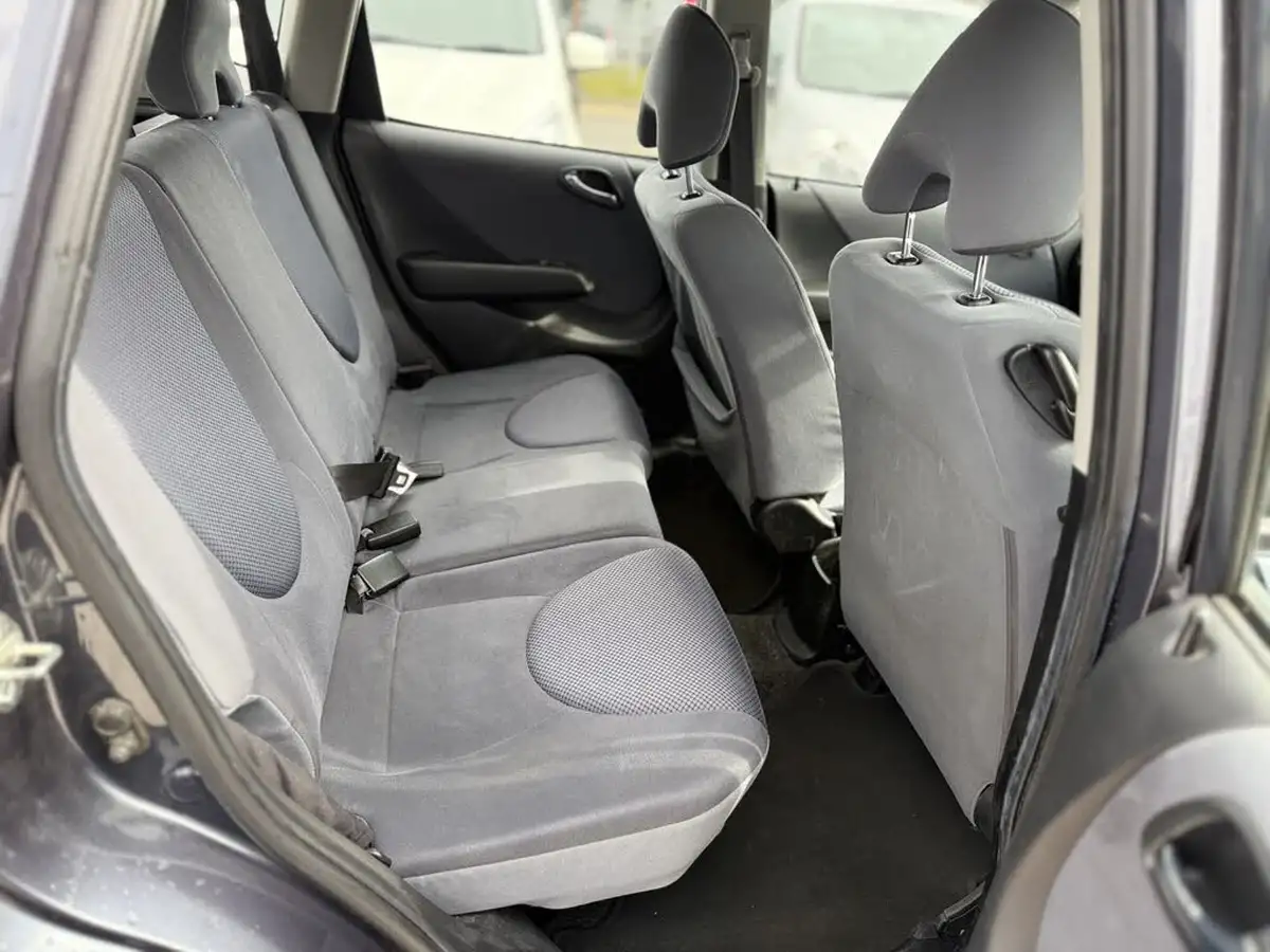 2008-honda-jazz-14-se-big-23