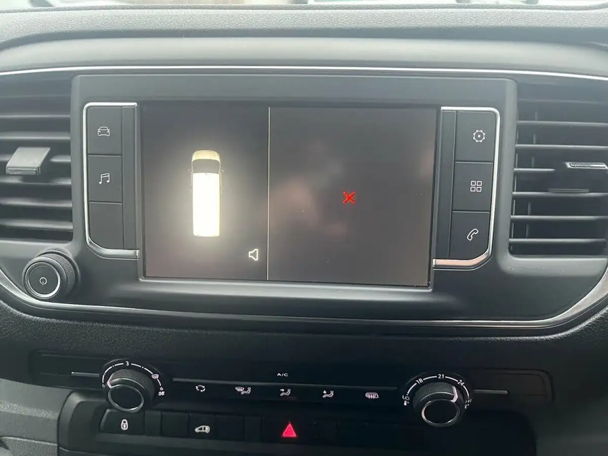 2020-vauxhall-vivaro-20td-3100-l2h1-dynamic-big-30