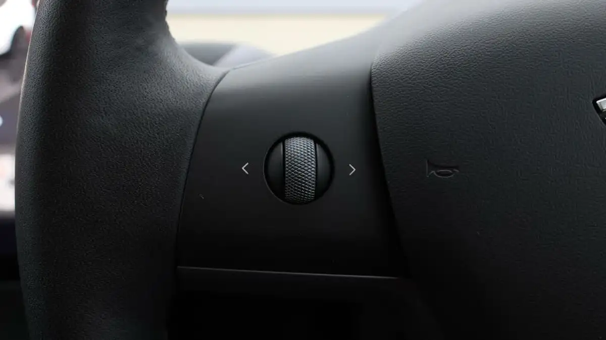2021-tesla-model-3-e-standard-plus-big-13