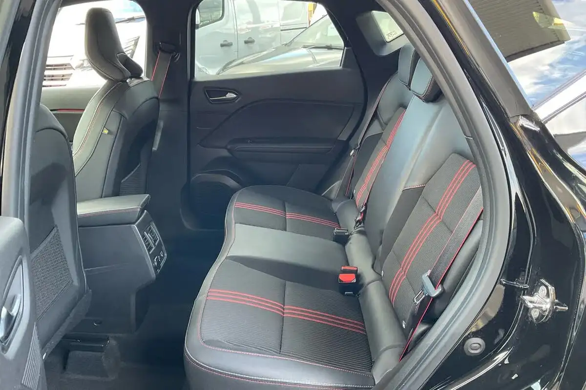 2022-renault-captur-13-tce-rs-line-big-8
