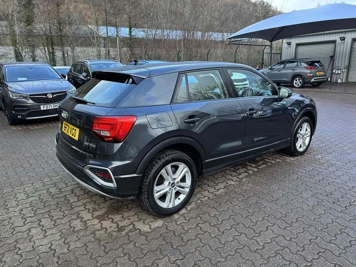 2021-audi-q2-10-30-tfsi-sport-big-4