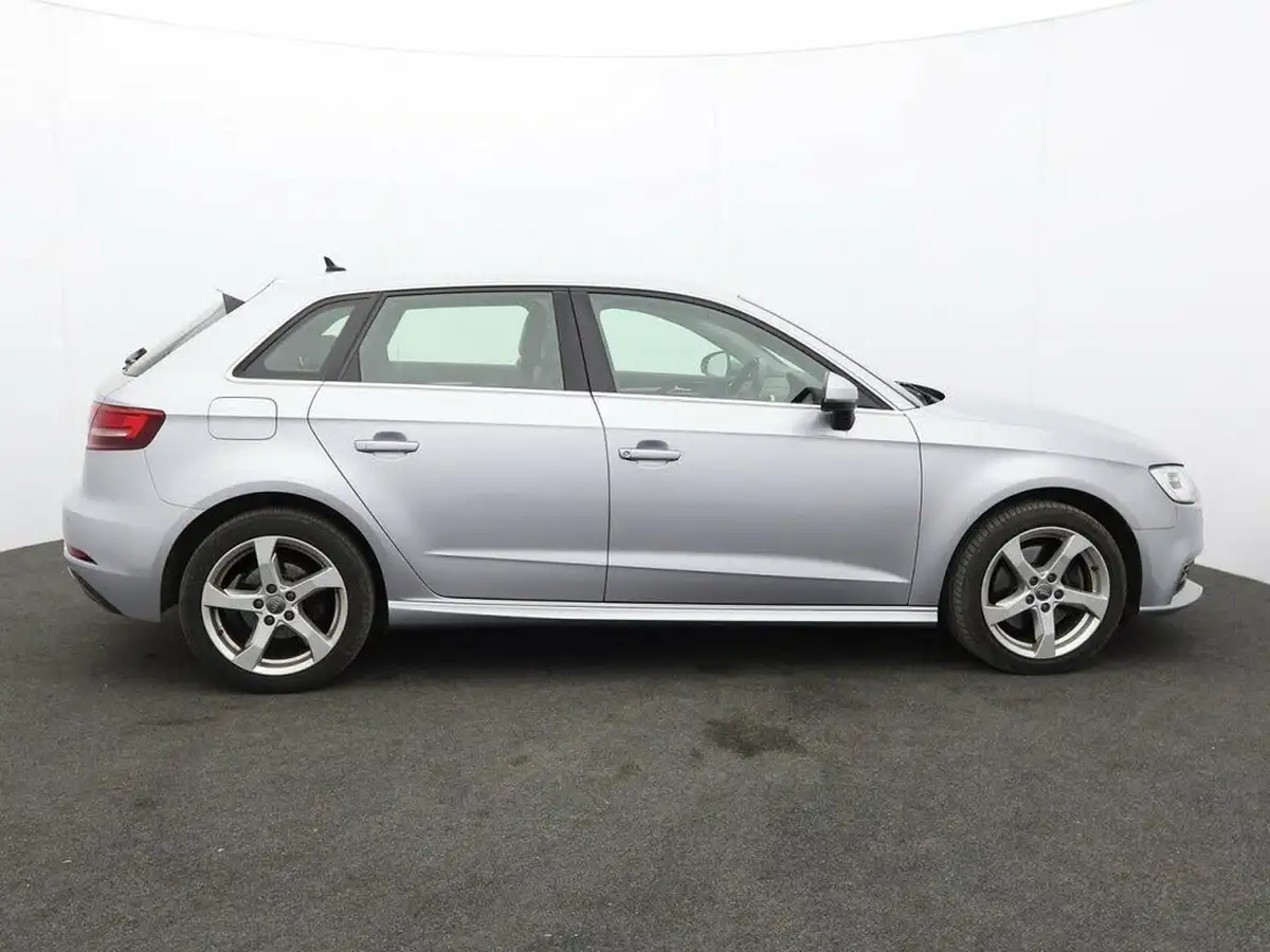 2020-audi-a3-14-40-e-tron-big-10