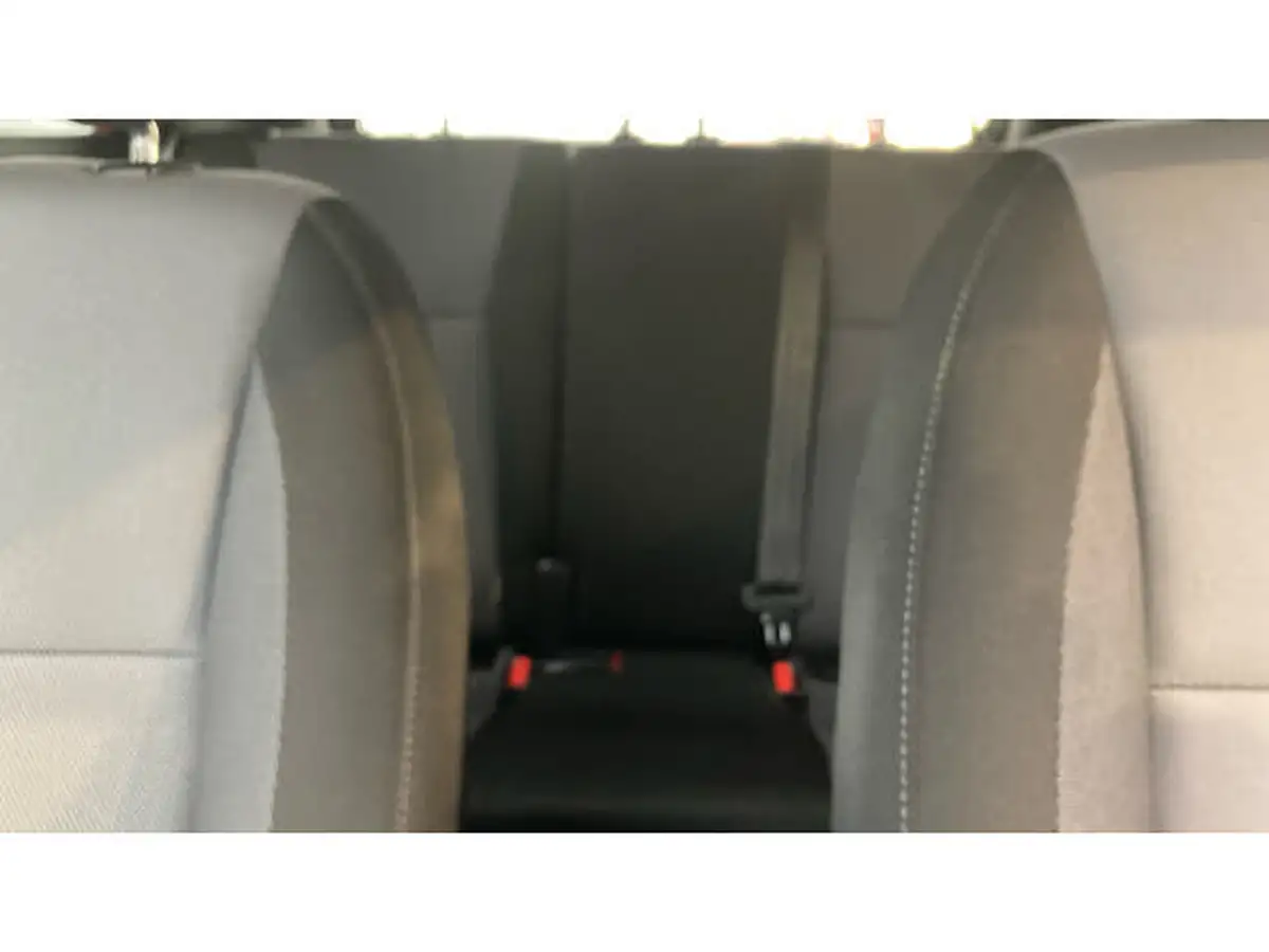 2019-hyundai-i20-10-t-gdi-play-big-14