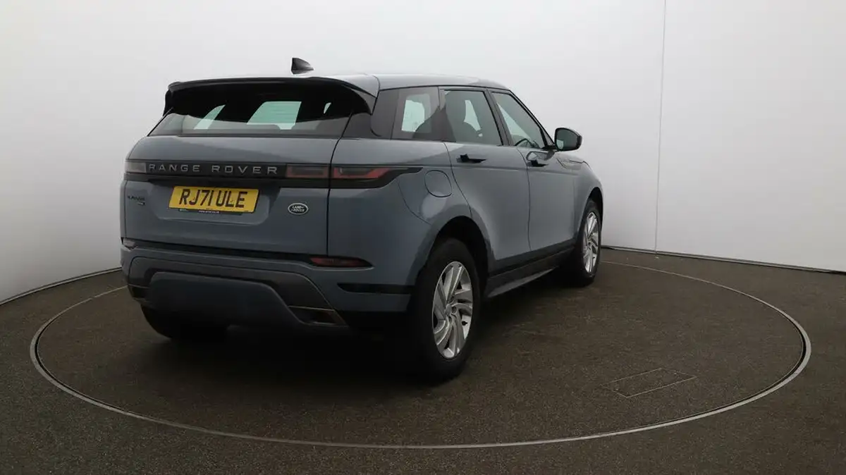 2022-land-rover-range-rover-evoque-15-p300e-r-dynamic-s-big-52