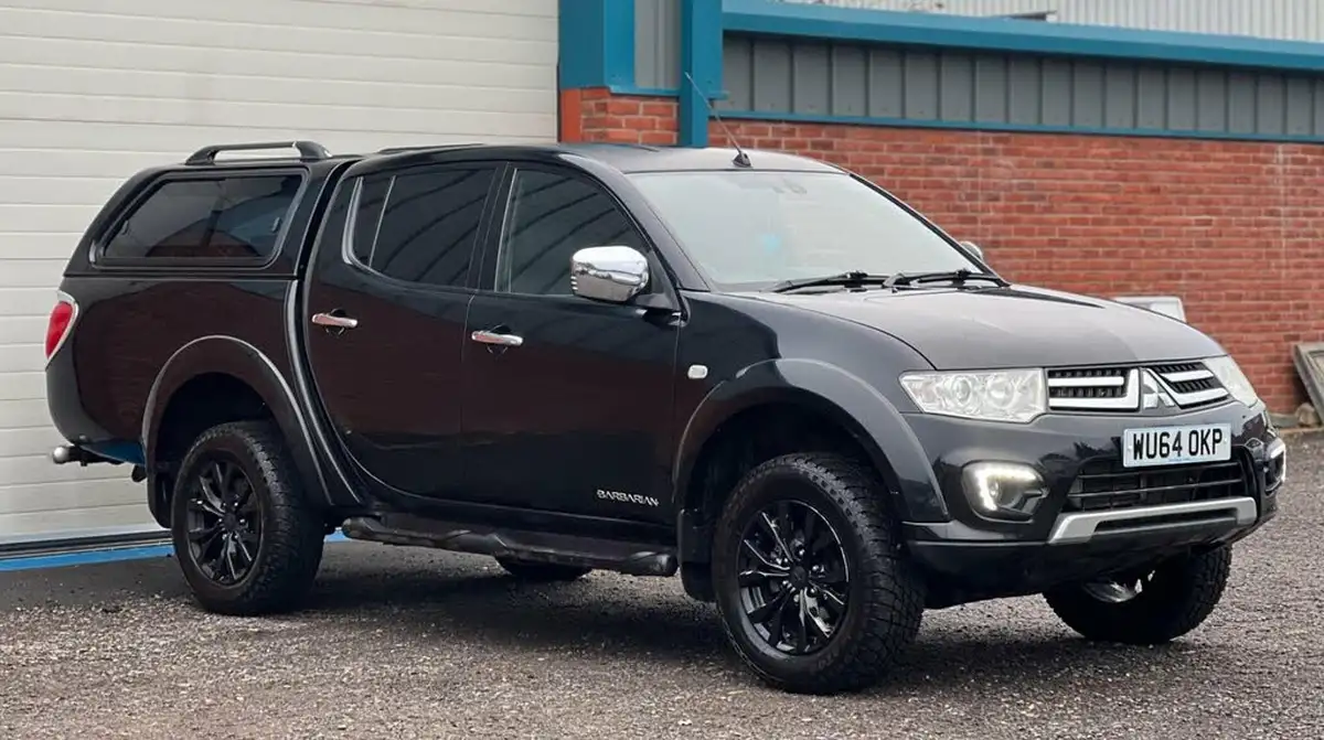 2014-mitsubishi-l200-25td-barbarian-auto-big-0