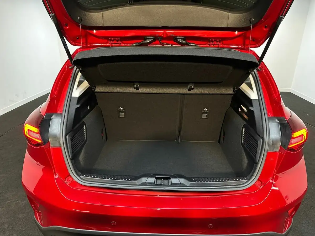 2024-ford-focus-10t-active-155ps-hatchback-powershift-big-33