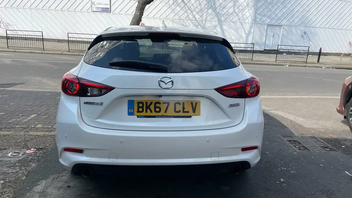 2017-mazda-mazda3-20-sport-nav-120ps-hatchback-5d-auto-big-5