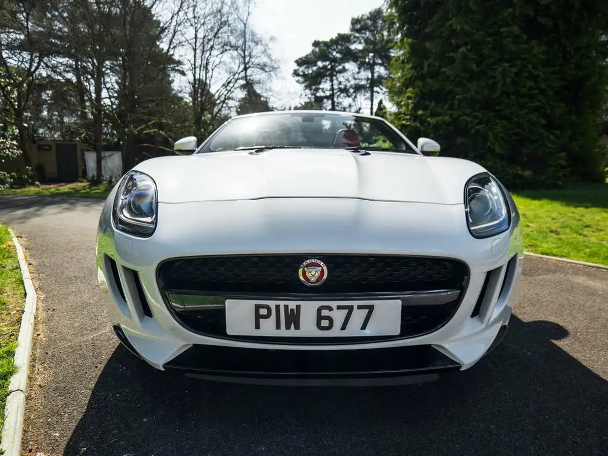 2017-jaguar-f-type-30-v6-sc-convertible-auto-big-36