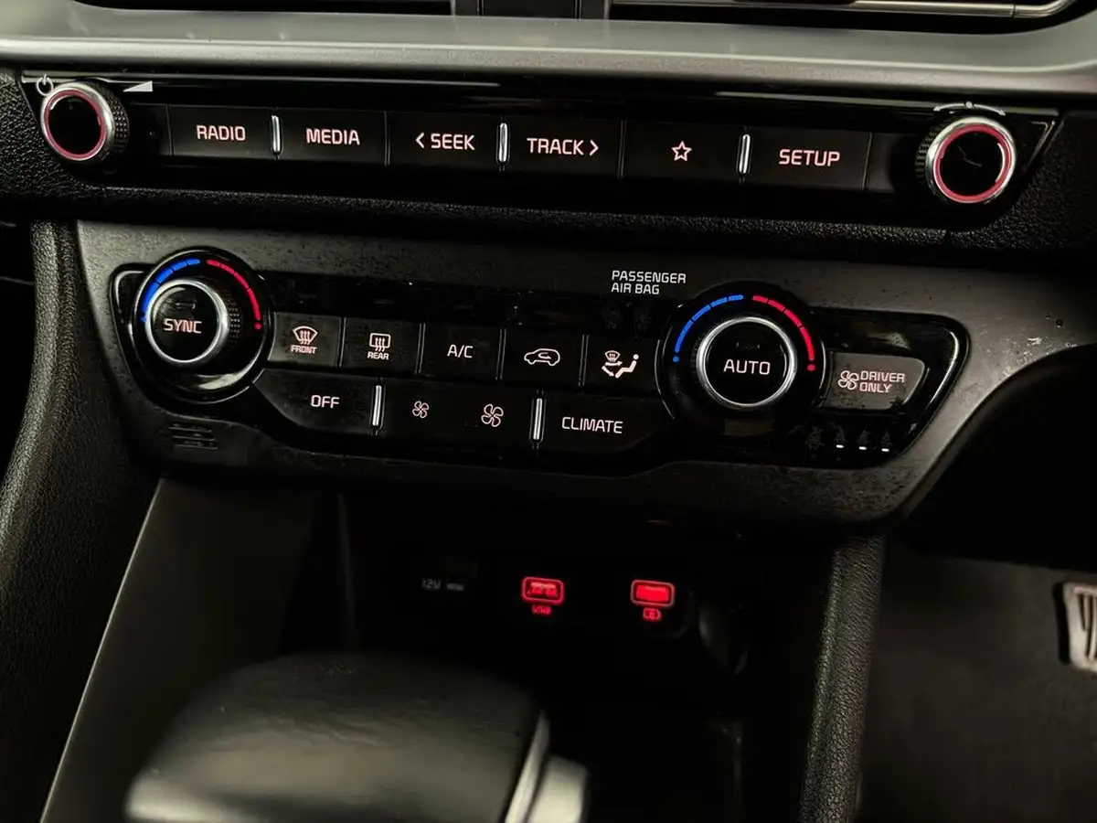 2021-kia-niro-16-gdi-2-big-27