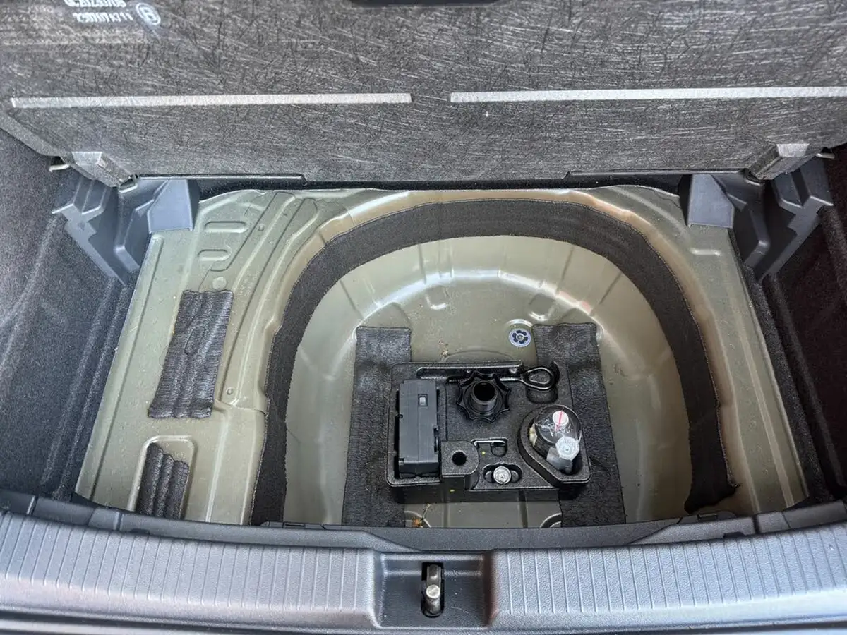 2023-volkswagen-t-cross-10-tsi-black-edition-110ps-big-22