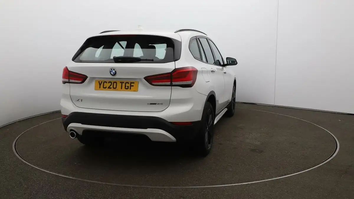 2020-bmw-x1-15-sdrive18i-sport-big-51