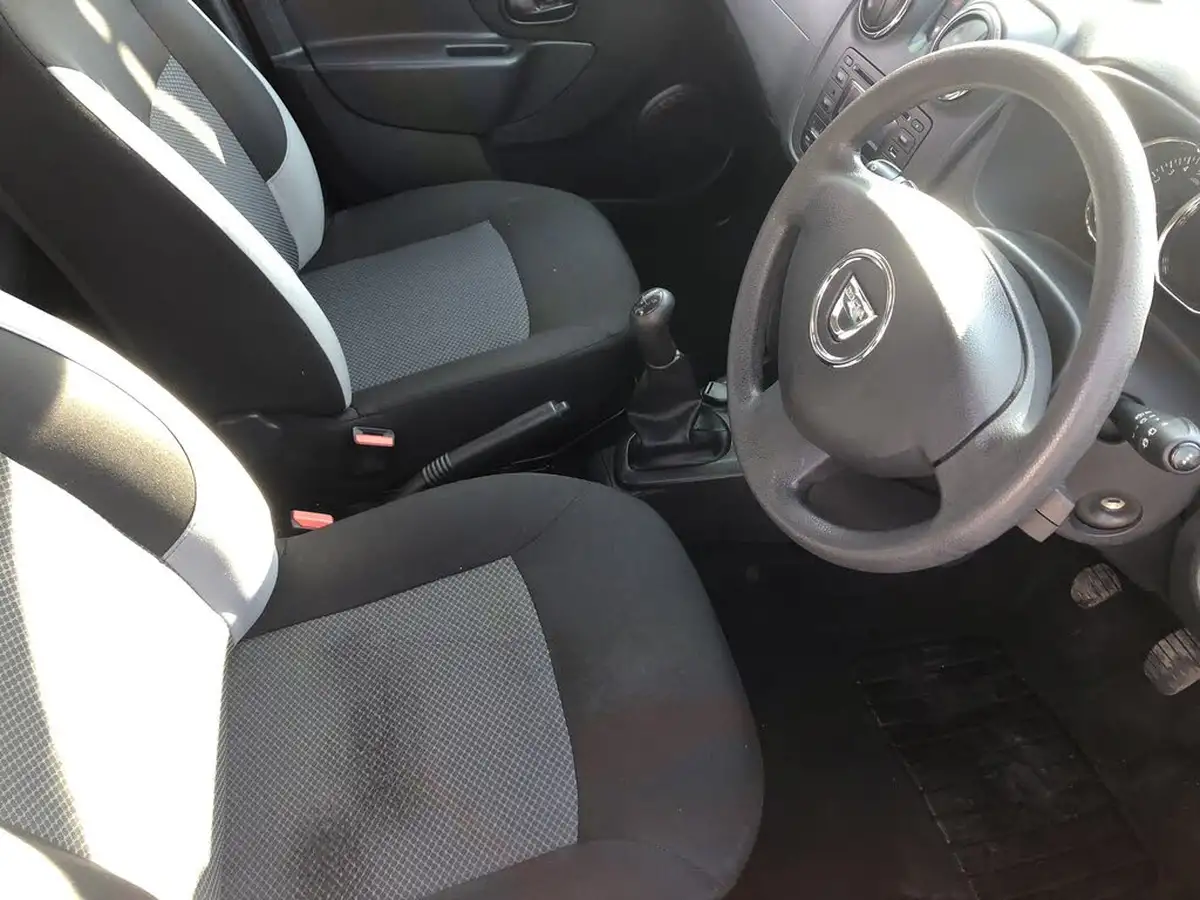 2015-dacia-sandero-12-ambiance-big-7