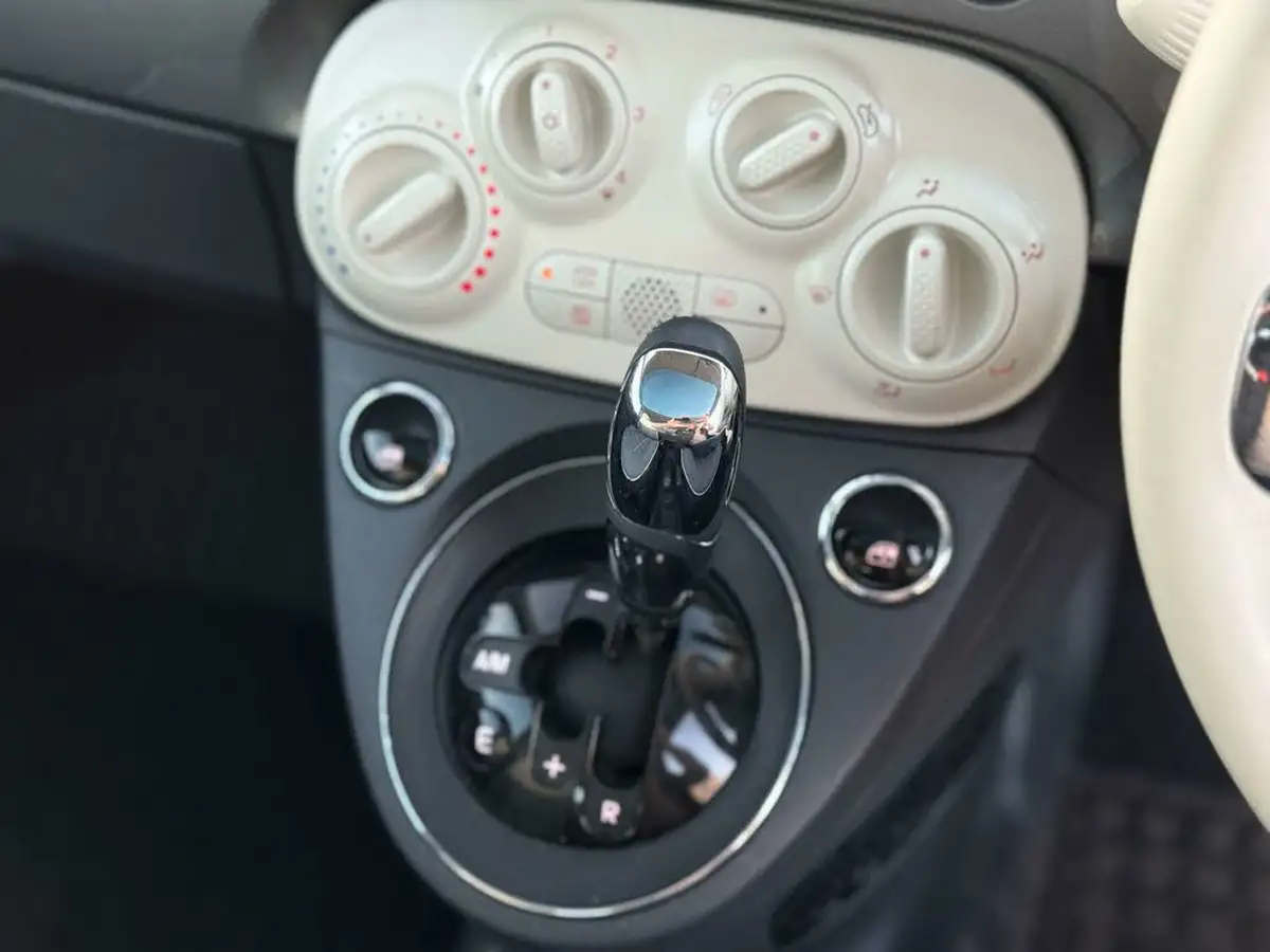 2016-fiat-500-12-lounge-dualogic-big-22