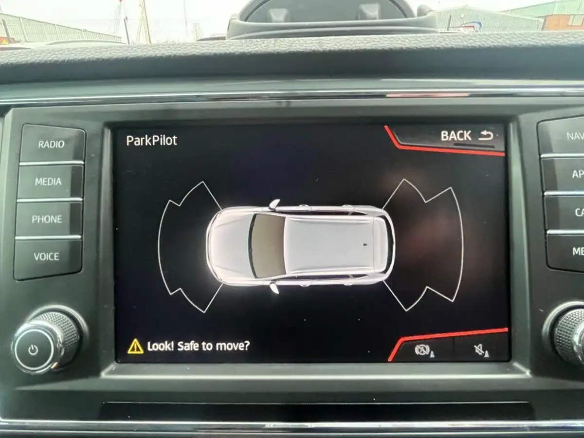 2018-seat-ateca-16tdi-se-technology-big-21
