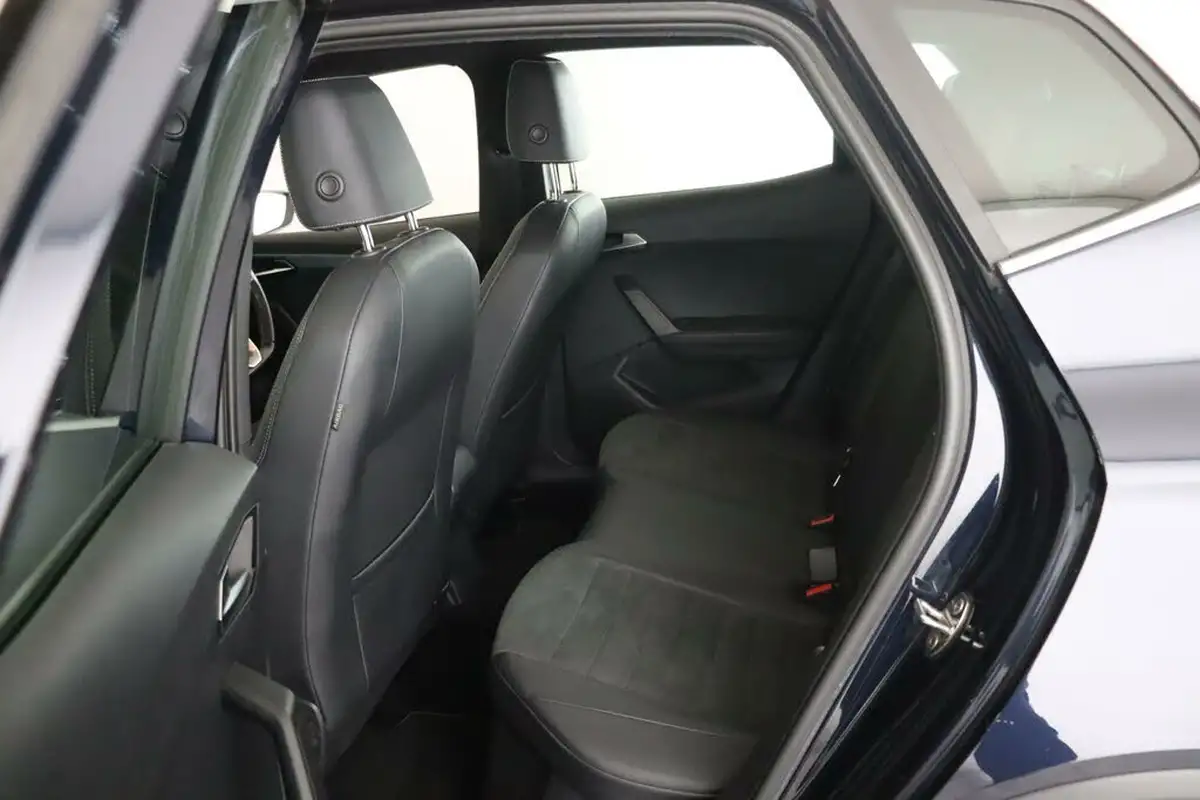 2022-seat-arona-10-tsi-xperience-lux-dsg-big-10