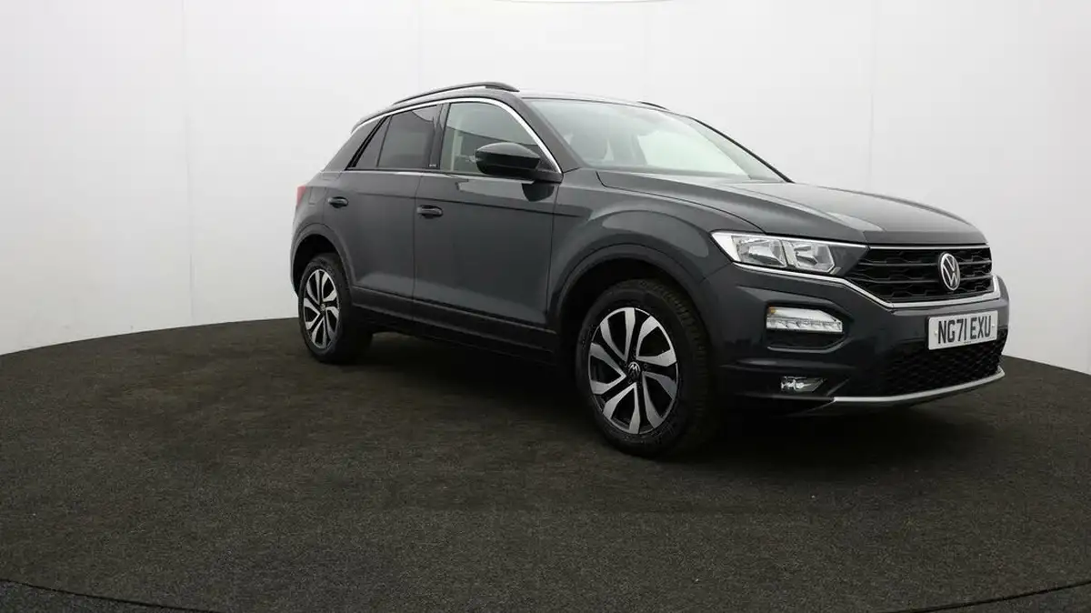 2022-volkswagen-t-roc-10-tsi-active-hatchback-5d-big-45