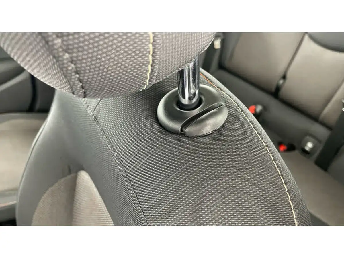 2021-mini-countryman-15-cooper-classic-auto-big-27