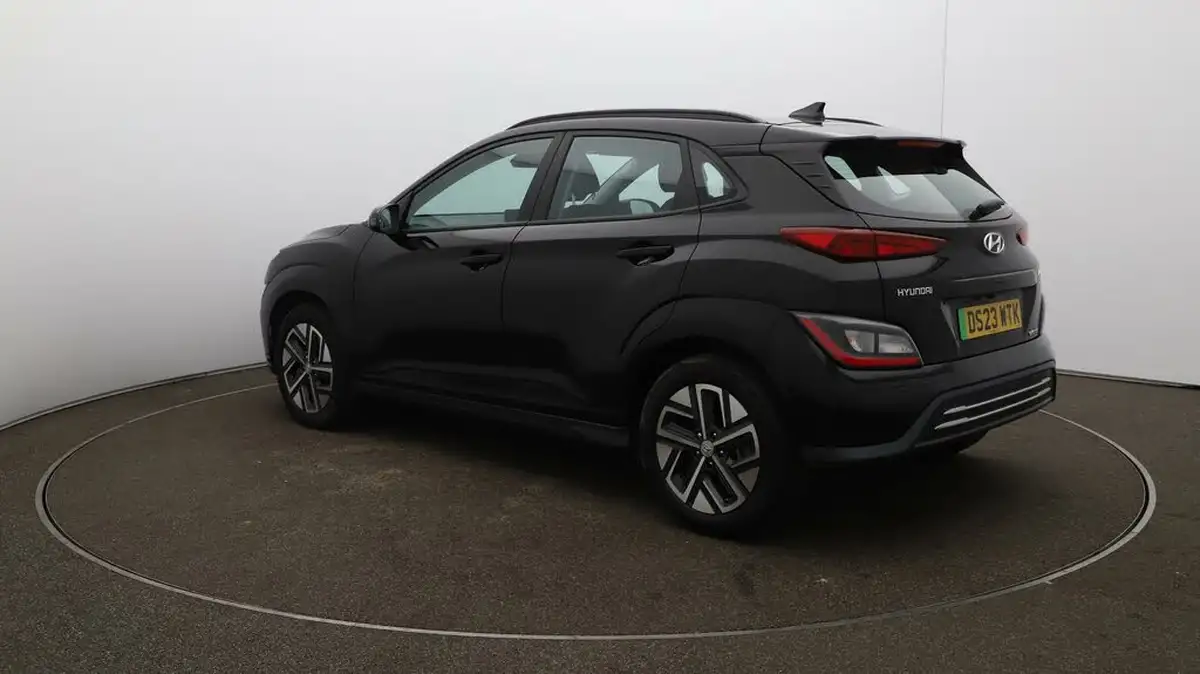 2023-hyundai-kona-e-se-connect-big-5