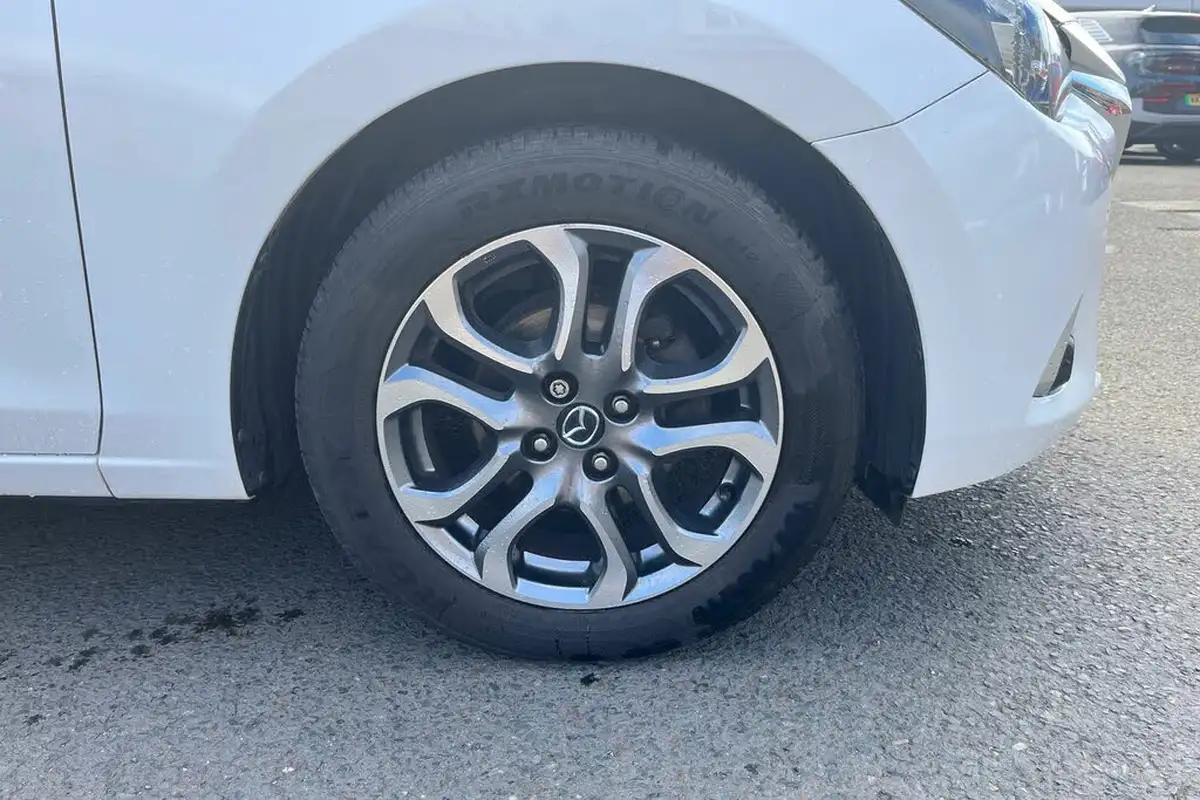 2018-mazda-mazda2-15-gt-sport-nav-115ps-ss-big-8