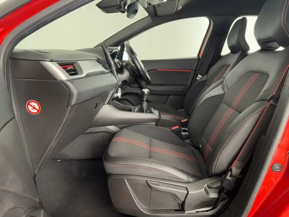 2022-renault-captur-13-tce-rs-line-big-10