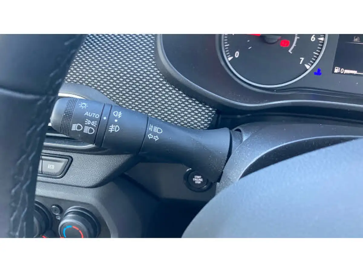 2023-dacia-sandero-10-tce-expression-90bhp-big-33